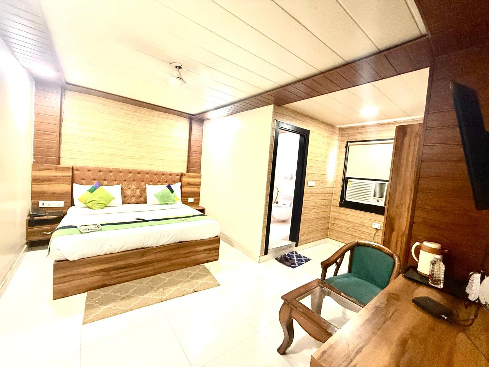 Hotel Marina Near Igi Airport Delhi 4*